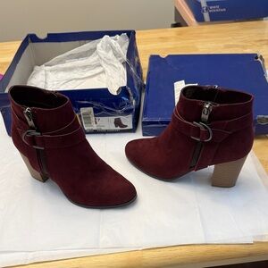 Apt. 9 Women's Burgundy Ankle Boots, clean, comfortable,